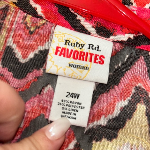 Ruby Rd. Multicolor Geometric Top - Picture 11 of 11